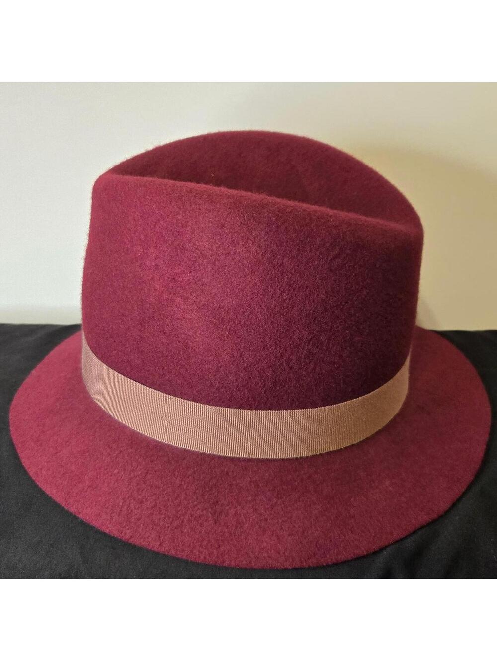 Saks Fifth Avenue Women's Burgundy and Red Hat
